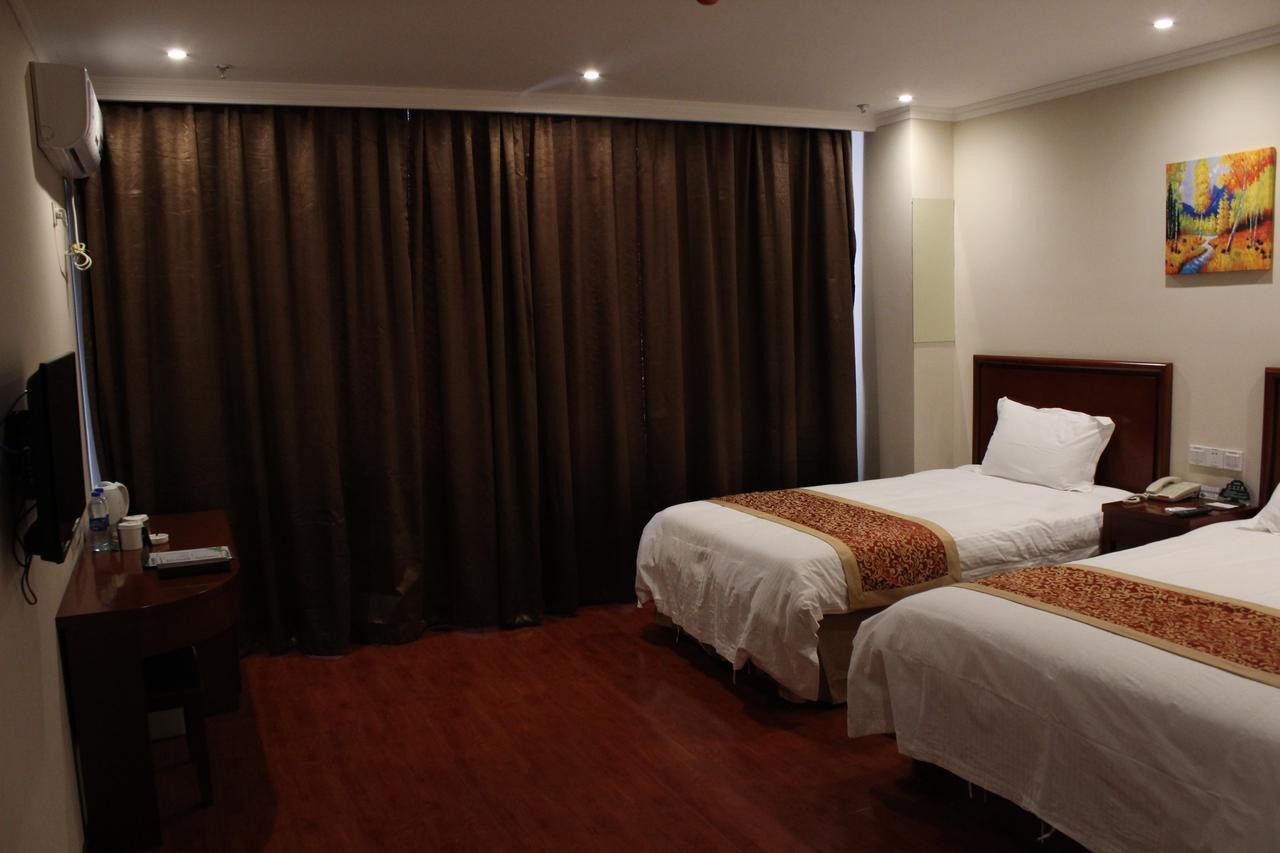 Greentree Inn Shanghai Zhangjiang Guanglan Road Metro Station Business Hotel Exterior foto