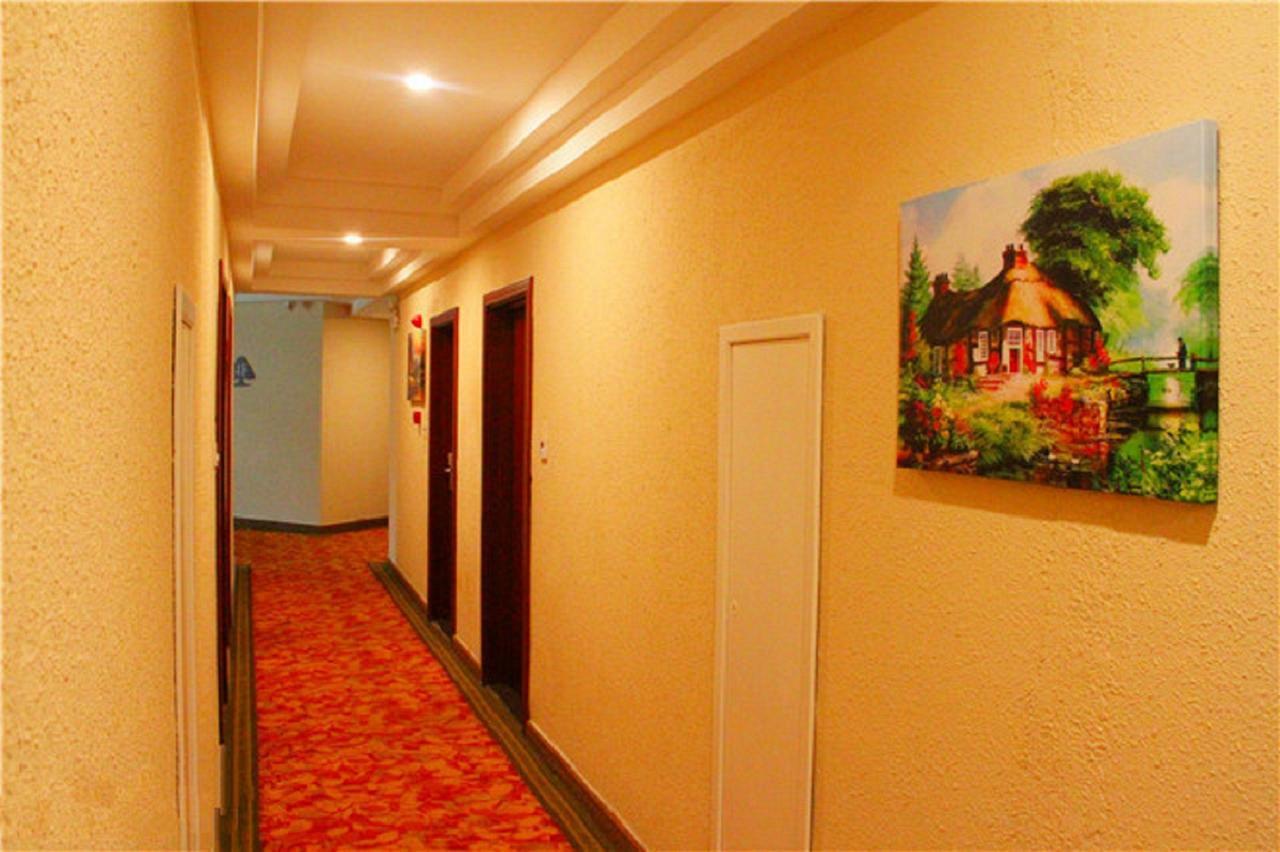 Greentree Inn Shanghai Zhangjiang Guanglan Road Metro Station Business Hotel Exterior foto