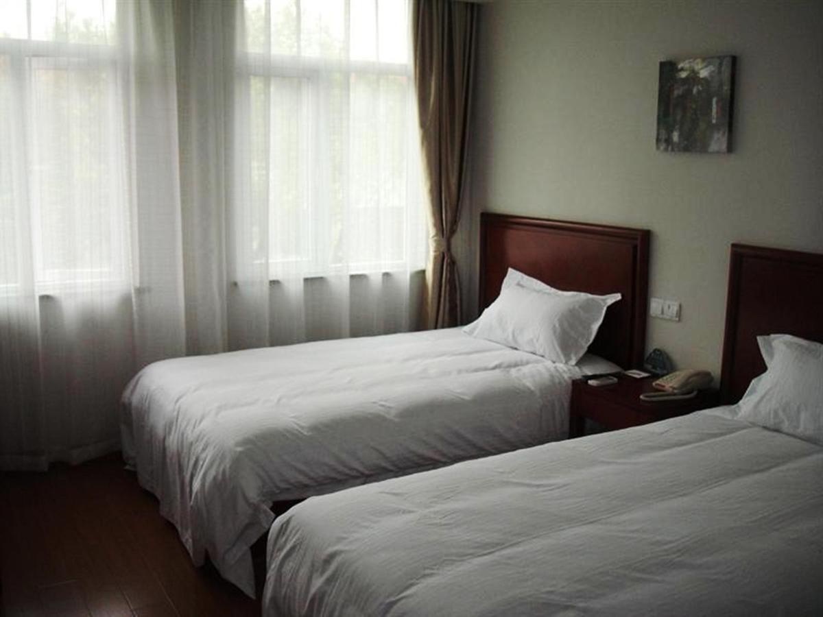 Greentree Inn Shanghai Zhangjiang Guanglan Road Metro Station Business Hotel Exterior foto