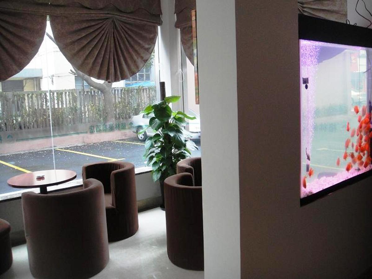 Greentree Inn Shanghai Zhangjiang Guanglan Road Metro Station Business Hotel Exterior foto