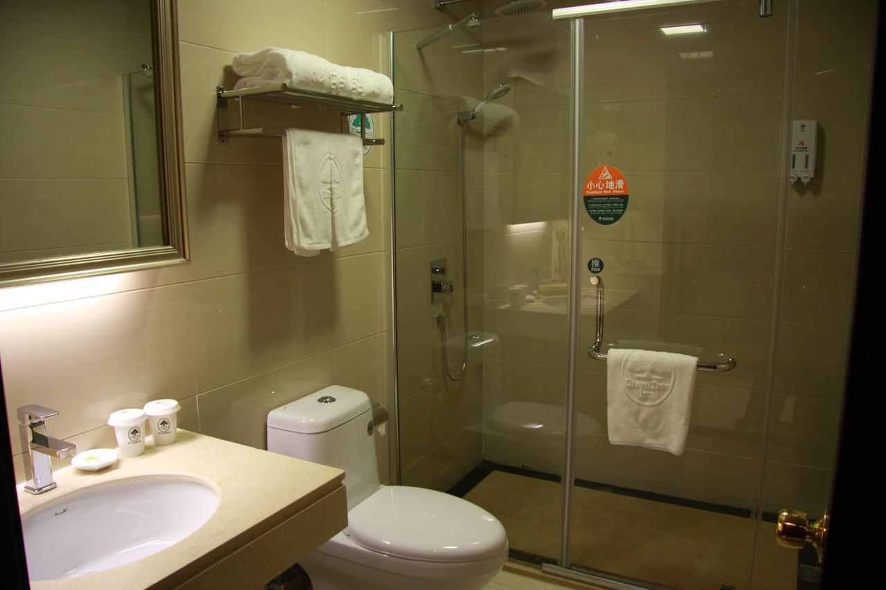 Greentree Inn Shanghai Zhangjiang Guanglan Road Metro Station Business Hotel Exterior foto