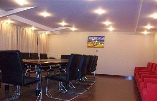Greentree Inn Shanghai Zhangjiang Guanglan Road Metro Station Business Hotel Exterior foto